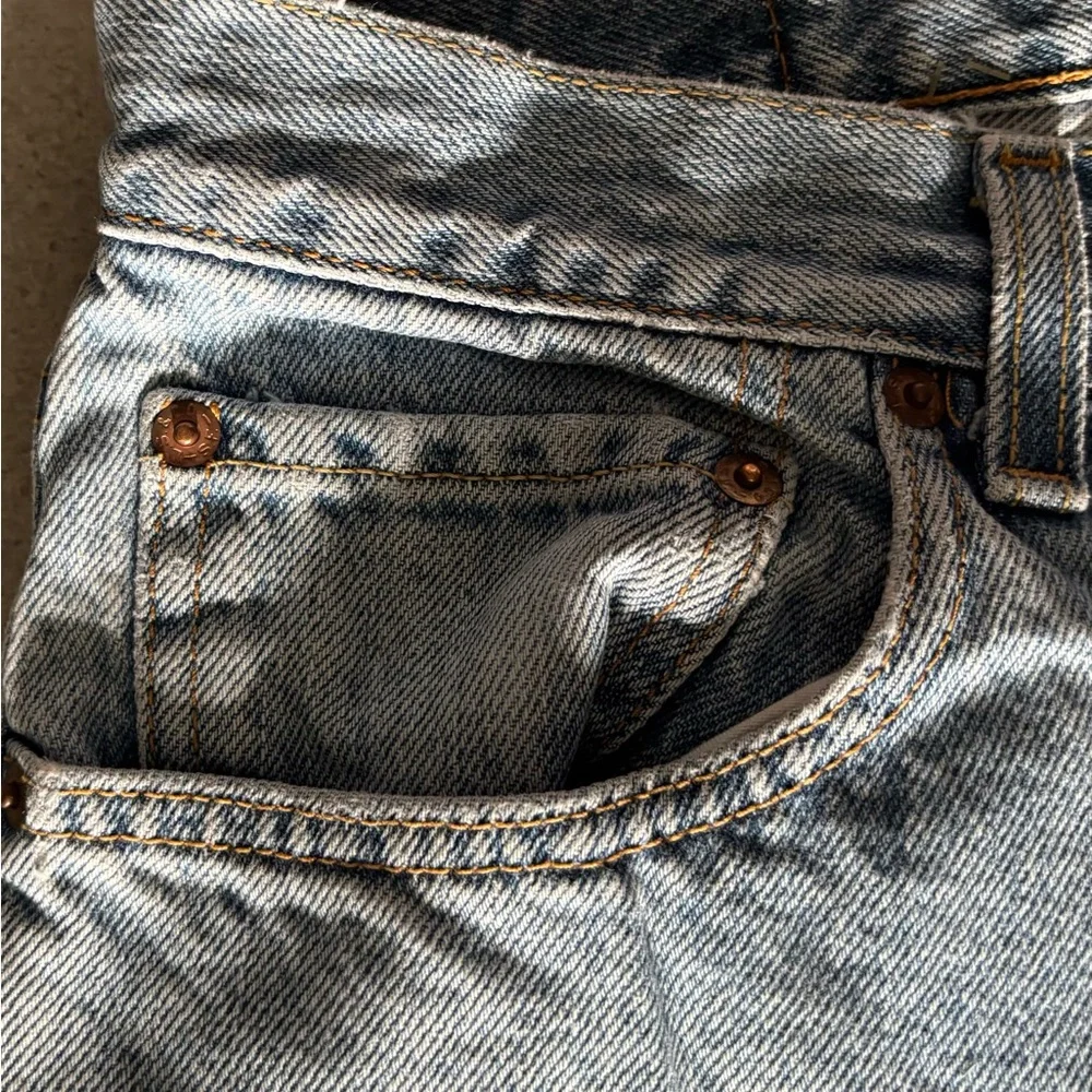 Men’s Levi’s 550 light denim jeans relaxed fit size W36 L32